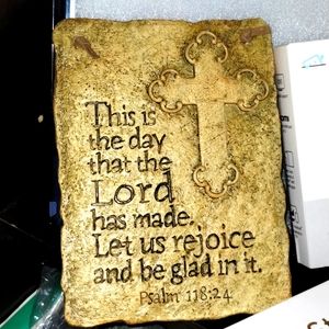 ⭐Wall art This is the day that the Lord has made 5 in x7 in Wall Plaque